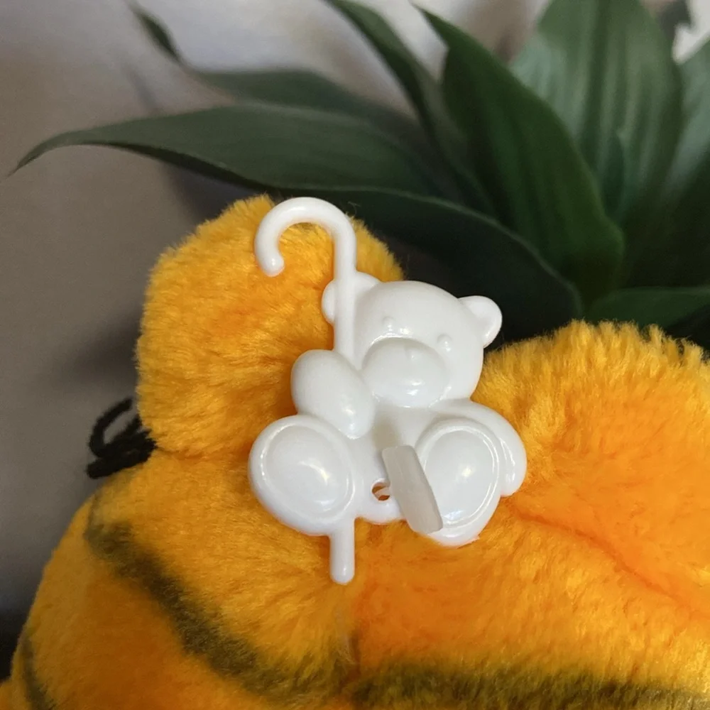 Vintage Garfield Happy Birthday Plush Toy - Orange and Black - Picture 15 of 16